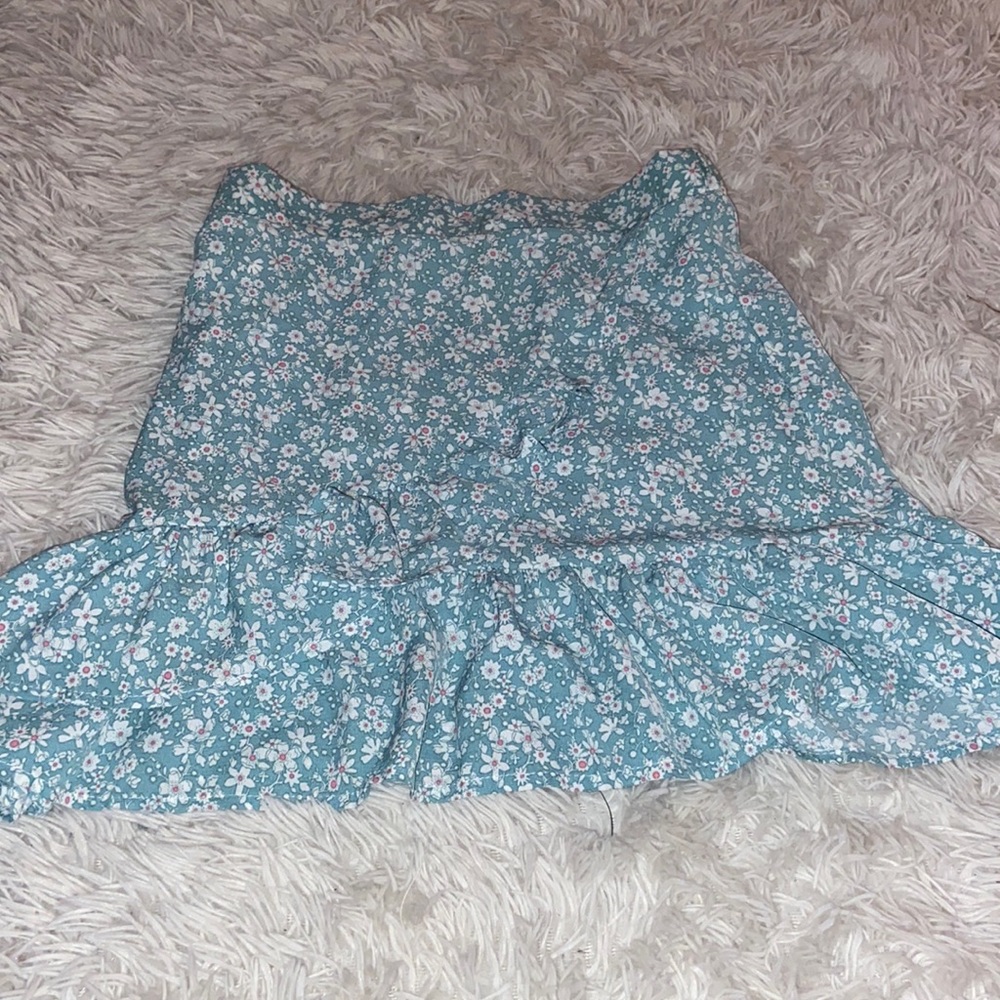 floral skirt!
